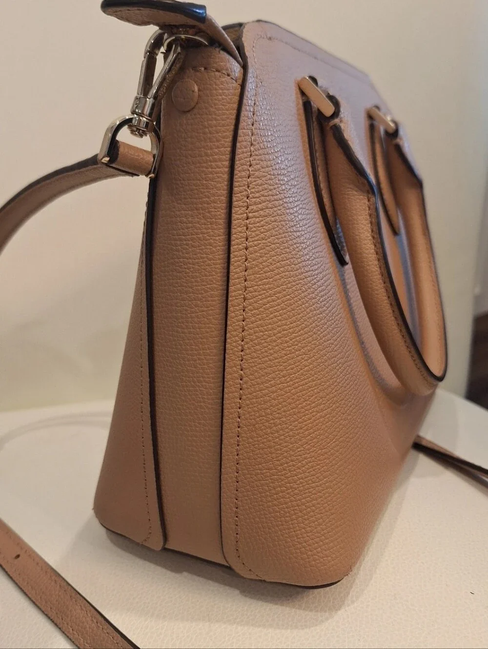Kate Spade Beige Leather Satchel EUC